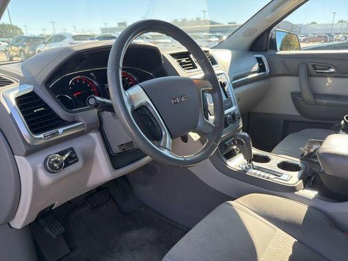 2016 GMC Acadia SLE-2