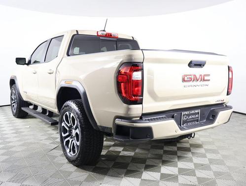 2024 GMC Canyon AT4