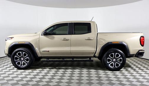 2024 GMC Canyon AT4