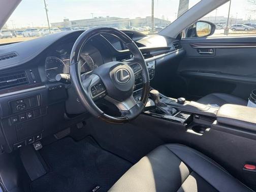 2016 Lexus ES 350 Base