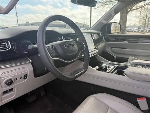 2022 Jeep Wagoneer Series II 4x2