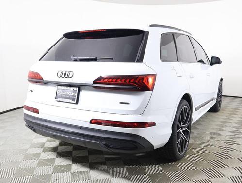 2022 Audi Q7 55 Prestige