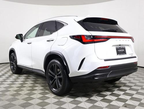 2024 Lexus NX 450h+ Luxury