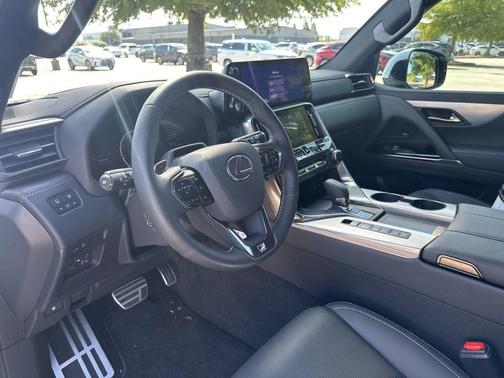 2025 Lexus LX 700h F SPORT