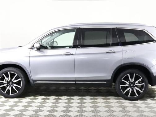 2019 Honda Pilot Touring 8-Passenger