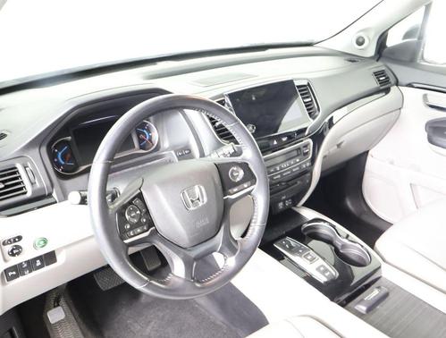 2019 Honda Pilot Touring 8-Passenger