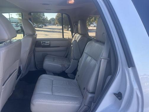 2016 Lincoln Navigator Select