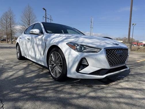 2020 Genesis G70 2.0T RWD
