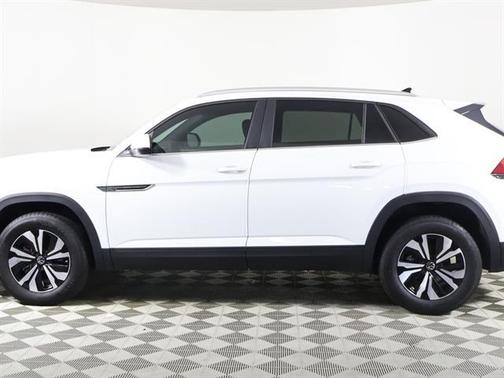 2025 Volkswagen Atlas Cross Sport 2.0T SE