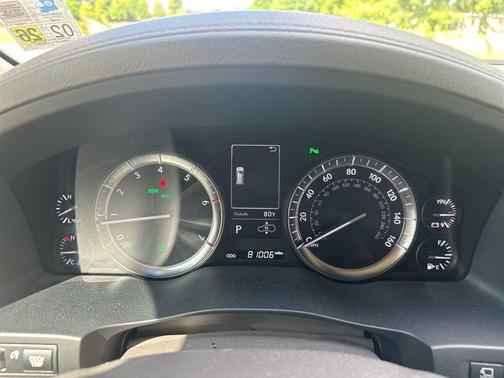 2016 Lexus LX 570 Base