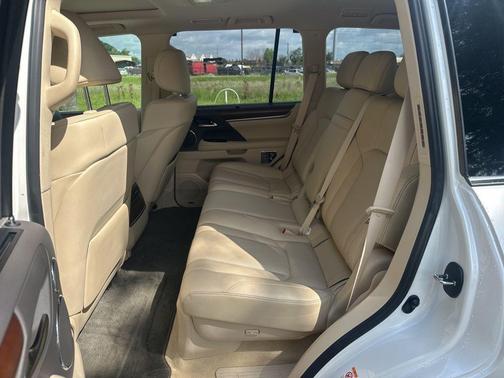 2016 Lexus LX 570 Base