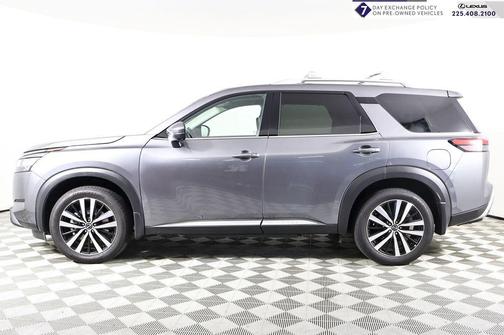 2023 Nissan Pathfinder Platinum FWD