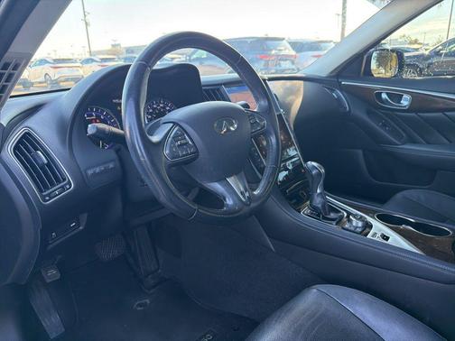 2015 INFINITI Q50 Premium