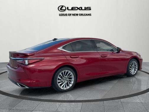 2022 Lexus ES 350 Ultra Luxury