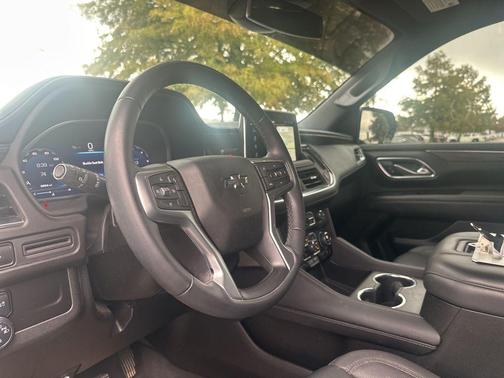 2023 Chevrolet Suburban 4WD Z71