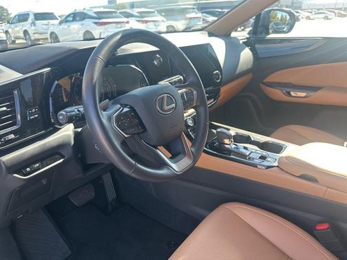 2025 Lexus NX 350 Premium