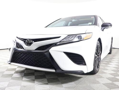 2019 Toyota Camry XSE