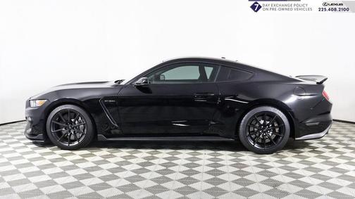 2017 Ford Shelby GT350 Base