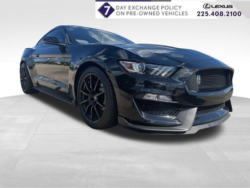 2017 Ford Shelby GT350 Base