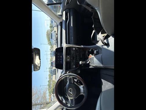 Eminent White Pearl 2022 Lexus RX 350 Base