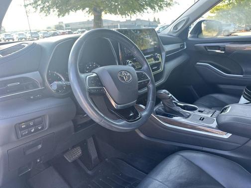 2021 Toyota Highlander Limited