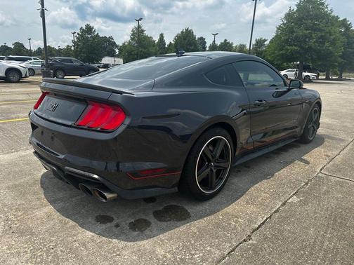 2022 Ford Mustang Mach 1