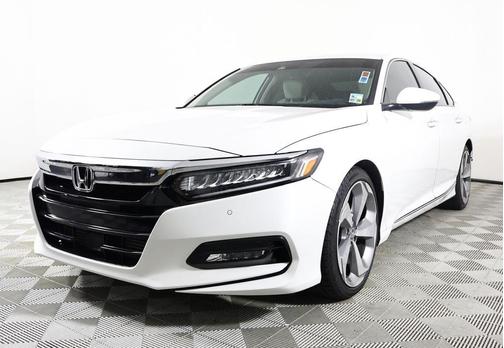 2019 Honda Accord Touring 2.0T