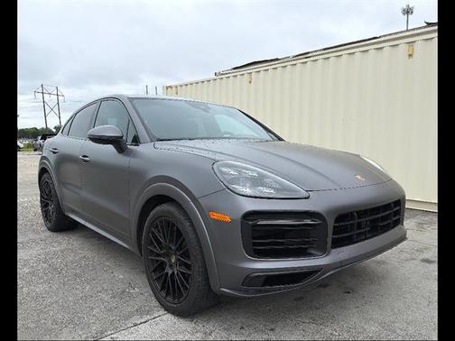 Quartzite Grey Metallic 2023 Porsche Cayenne GTS