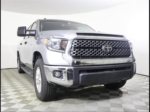 Silver Sky Metallic 2018 Toyota Tundra SR5