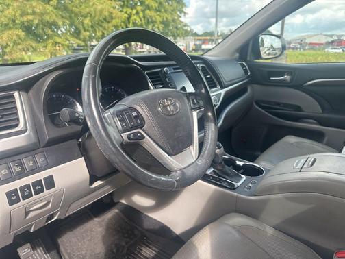 2015 Toyota Highlander Limited