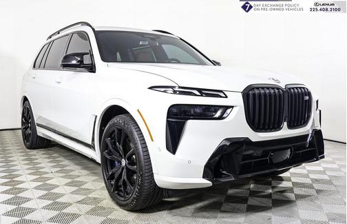 2023 BMW X7 M60i