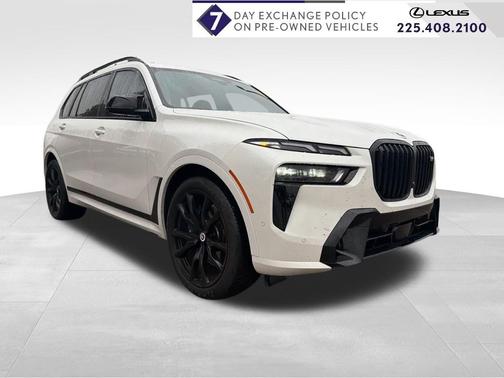 2023 BMW X7 M60i