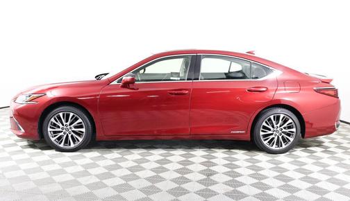 2019 Lexus ES 300h Base