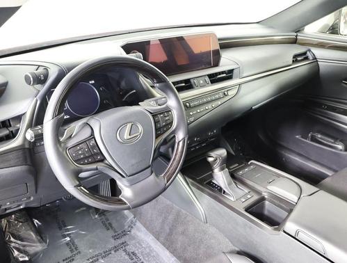 2019 Lexus ES 300h Base