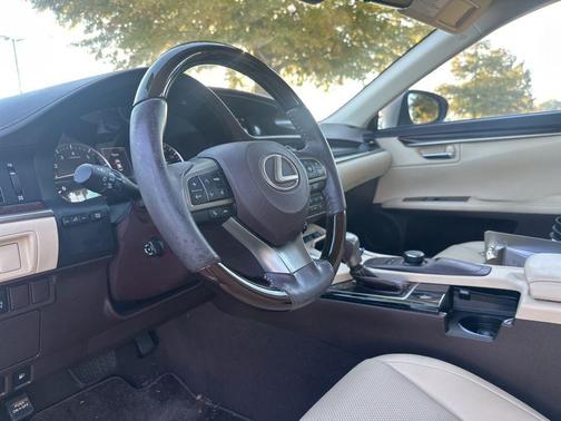 2018 Lexus ES 350 Base