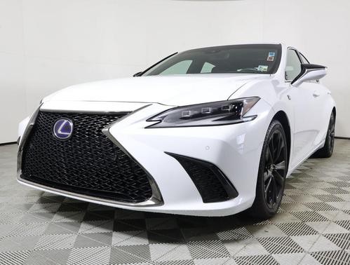 2022 Lexus ES 300h F SPORT