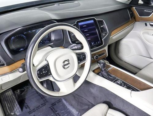 2018 Volvo XC90 T6 Inscription