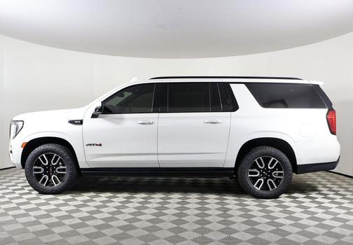 2021 GMC Yukon XL 4WD AT4