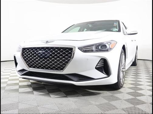 Uyuni White 2020 Genesis G70 2.0T RWD