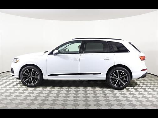Glacier White Metallic 2023 Audi Q7 55 Premium Plus