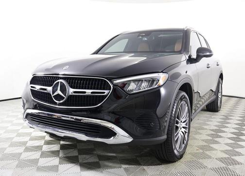 2025 Mercedes-Benz GLC 300 4MATIC