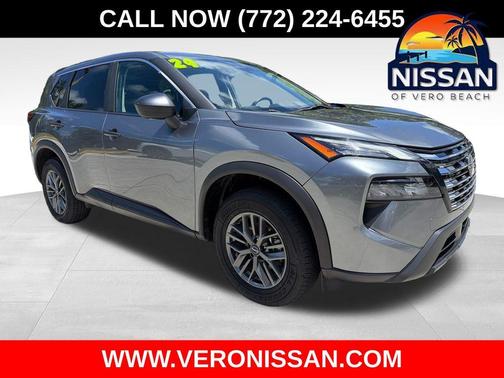 Gun Metallic 2024 Nissan Rogue S