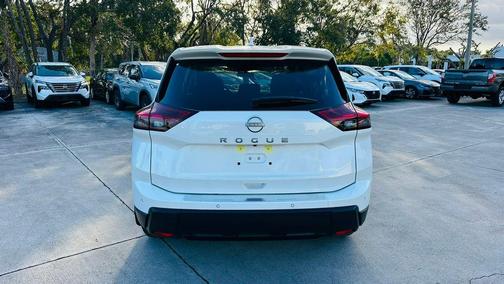 2026 Nissan Rogue SV