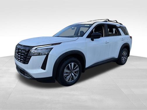 Everest White P 2026 Nissan Pathfinder SL