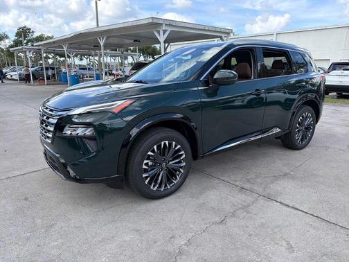Obsidian Green 2026 Nissan Rogue Platinum