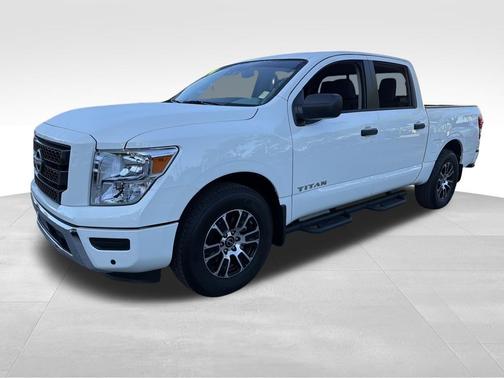 Glacier White 2024 Nissan Titan SV