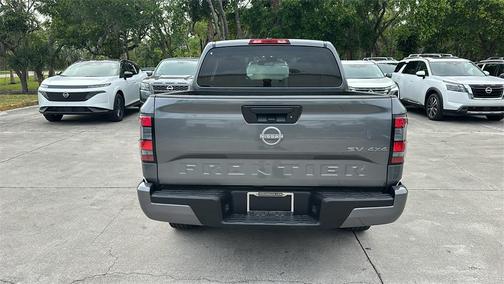 2024 Nissan Frontier SV