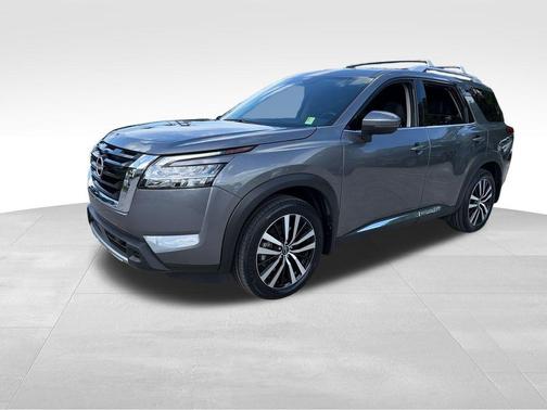 Gun Metallic 2024 Nissan Pathfinder Platinum