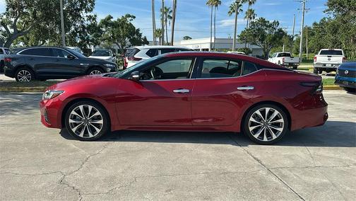 2023 Nissan Maxima Platinum