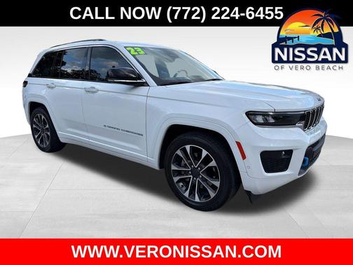 Bright White Clearcoat 2023 Jeep Grand Cherokee 4xe Overland